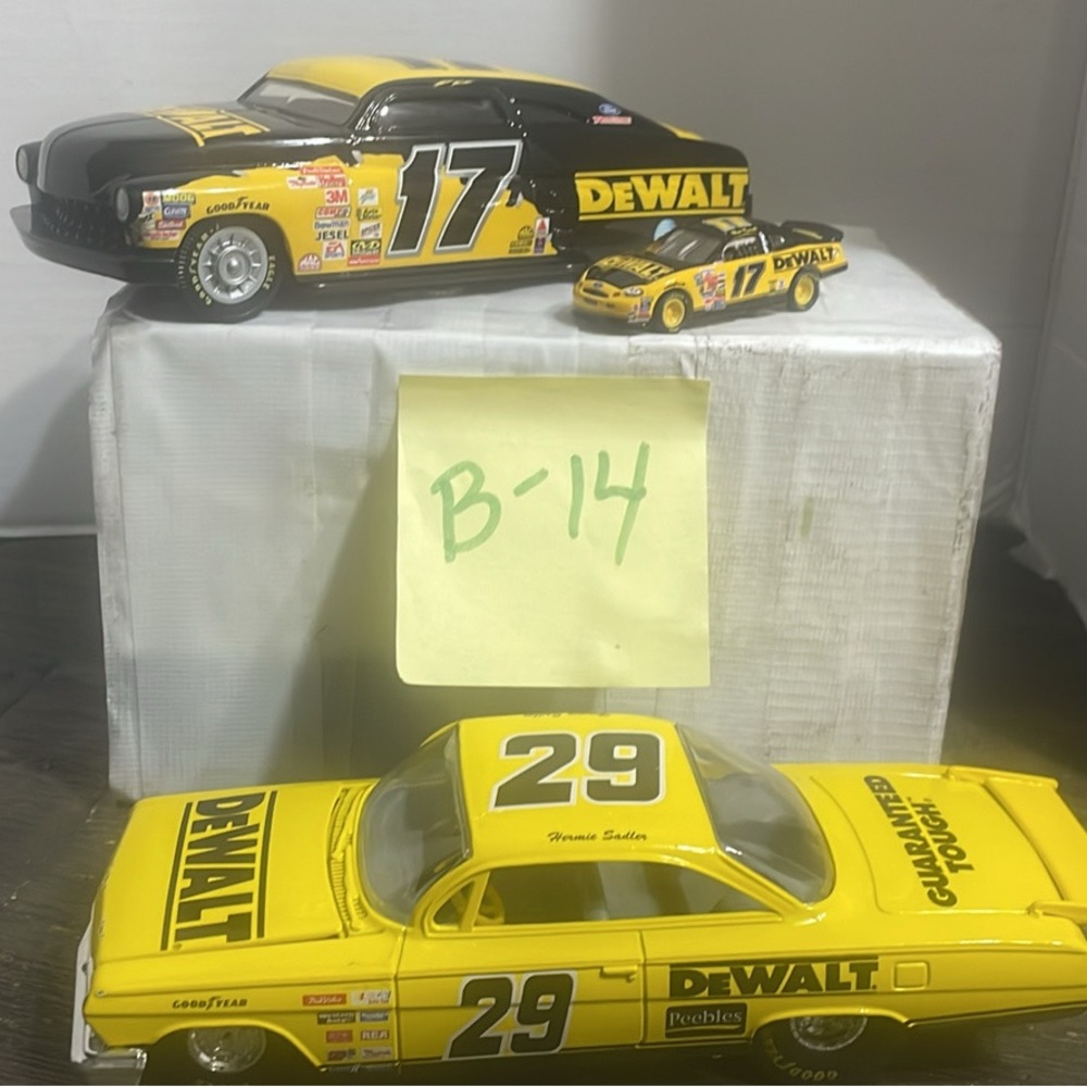Hot Wheels & Racing Champions